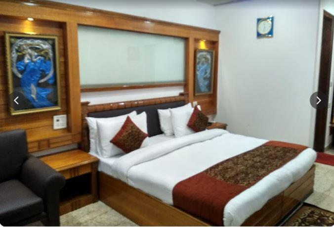 Tjs Royal Hotel Delhi  Luaran gambar