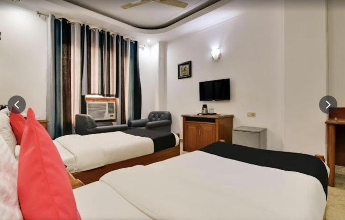 Tjs Royal Hotel Delhi  Luaran gambar